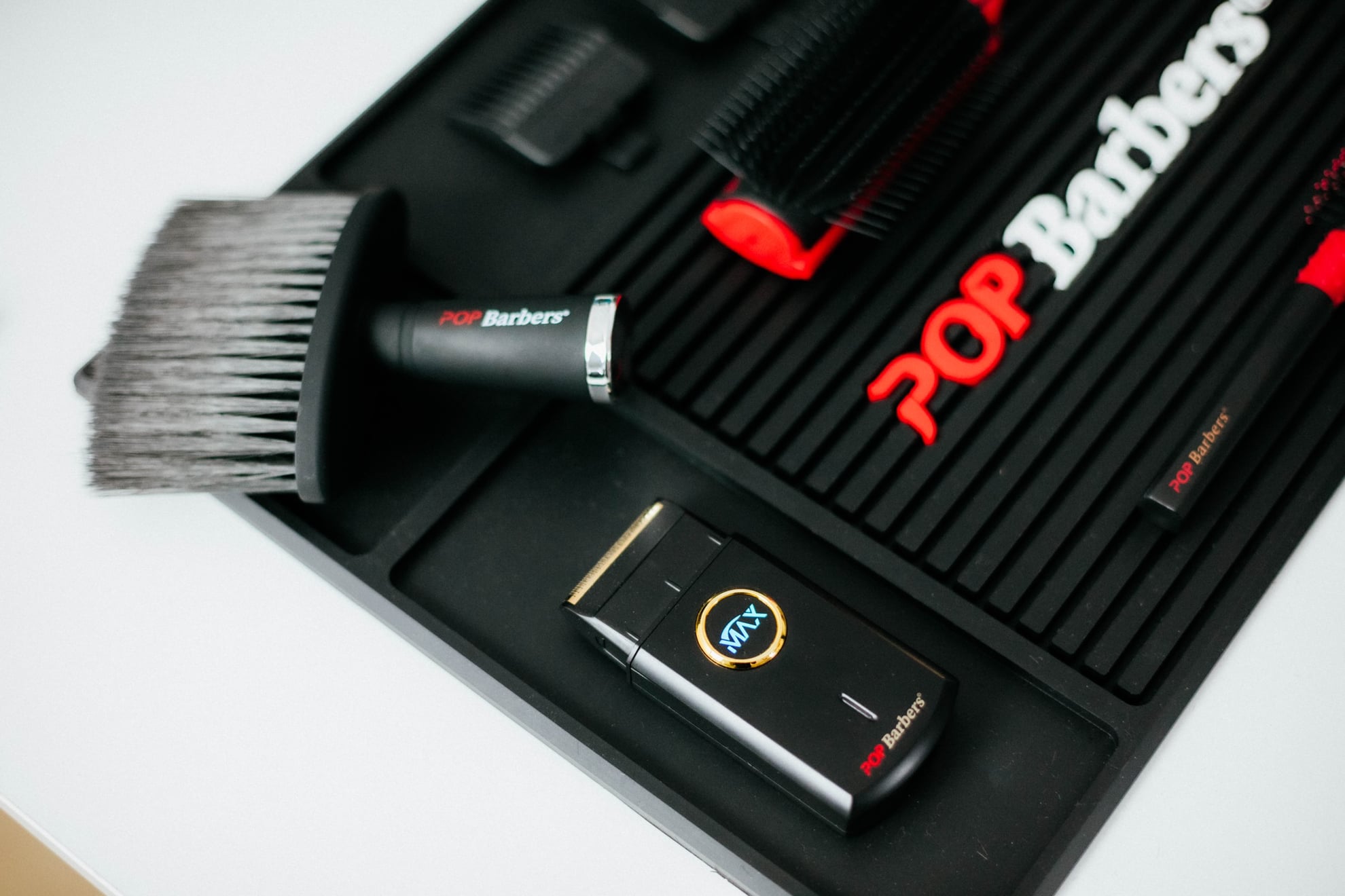 Pamatuf - POP BARBERS pentru frizerie