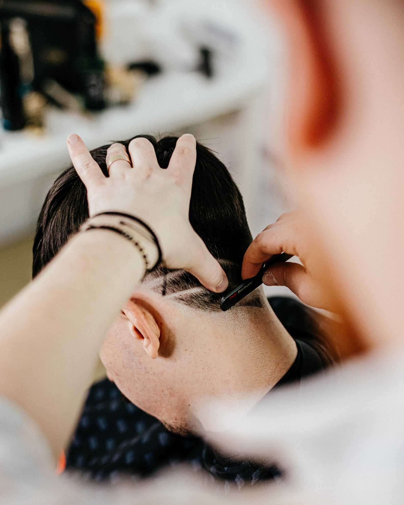 Brici din otel inoxidabil - POP BARBERS- Negru mat
