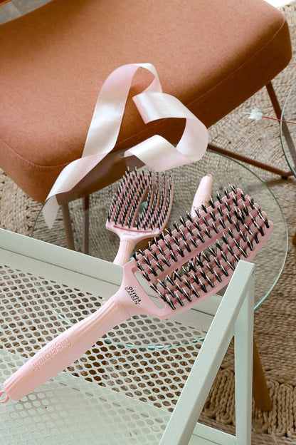 Olivia Garden Fingerbrush Boar &amp; Nylon Pastel Pink – Display Profesional cu 12 Perii pentru Descurcare Ușoară și Strălucire Naturală